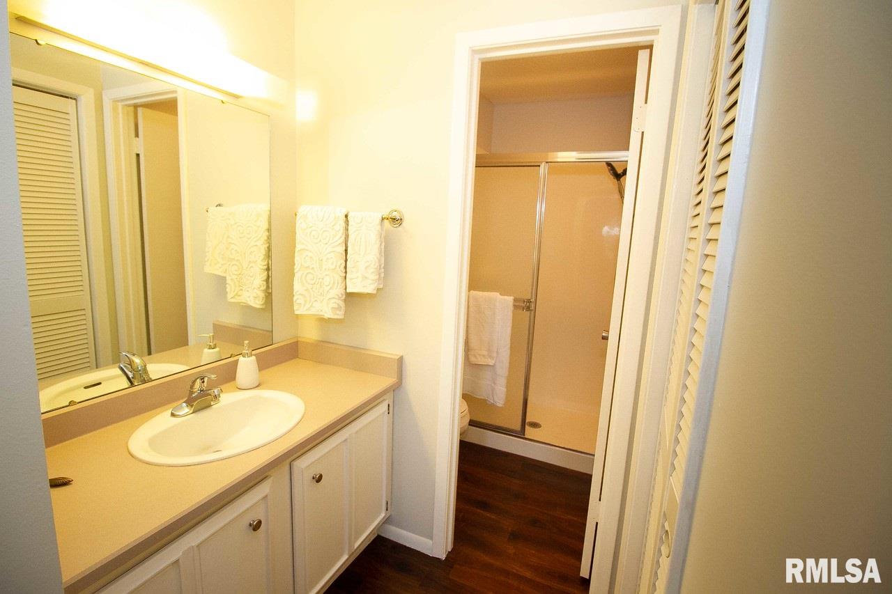 1350 Kimberly Ridge Road Bettendorf, IA 52722 - Photo 16 of 22 Gallery Image 16