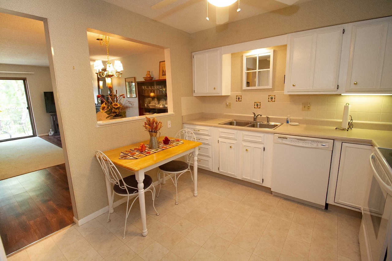 1350 Kimberly Ridge Road Bettendorf, IA 52722 - Photo 10 of 22 Gallery Image 10