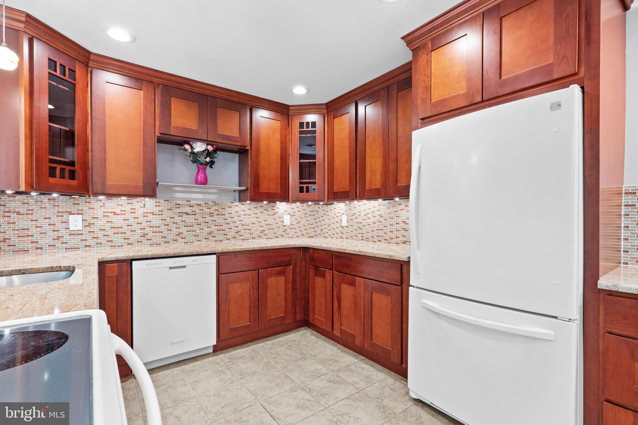 48 Towpath Road Levittown, PA 19056 - Photo 12 of 37 Gallery Image 12
