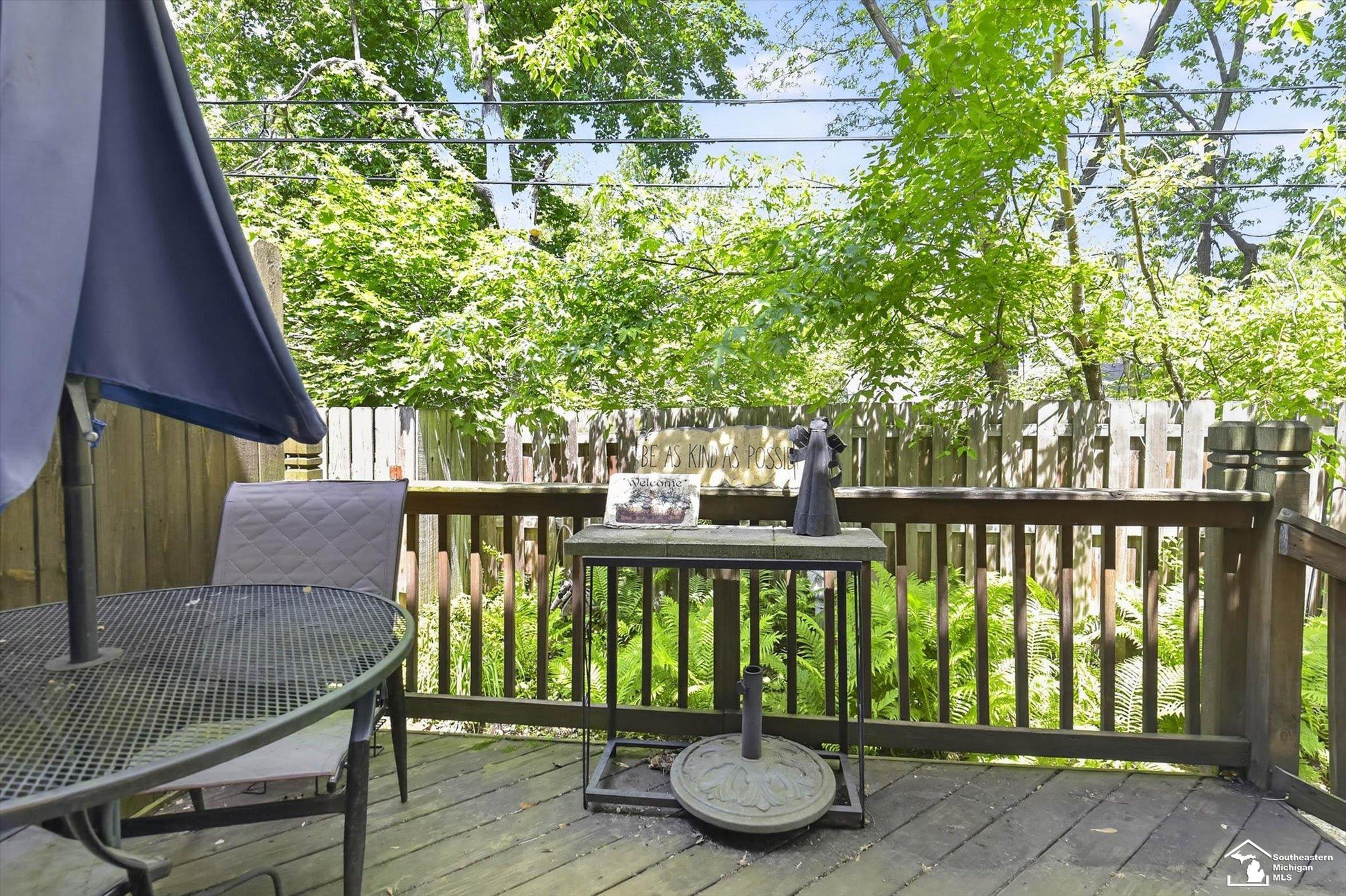 2604 Rochester Road, Unit 11 Royal Oak, MI 48073 - Photo 23 of 29