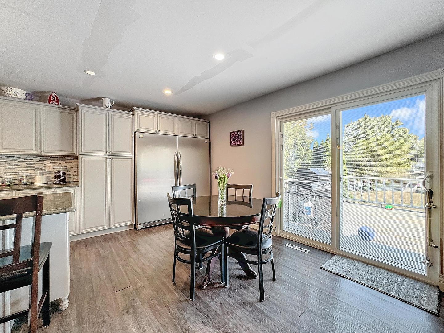 4708 Timberlane Road Crystal Lake, IL 60014 - Photo 16 of 27 Gallery Image 16