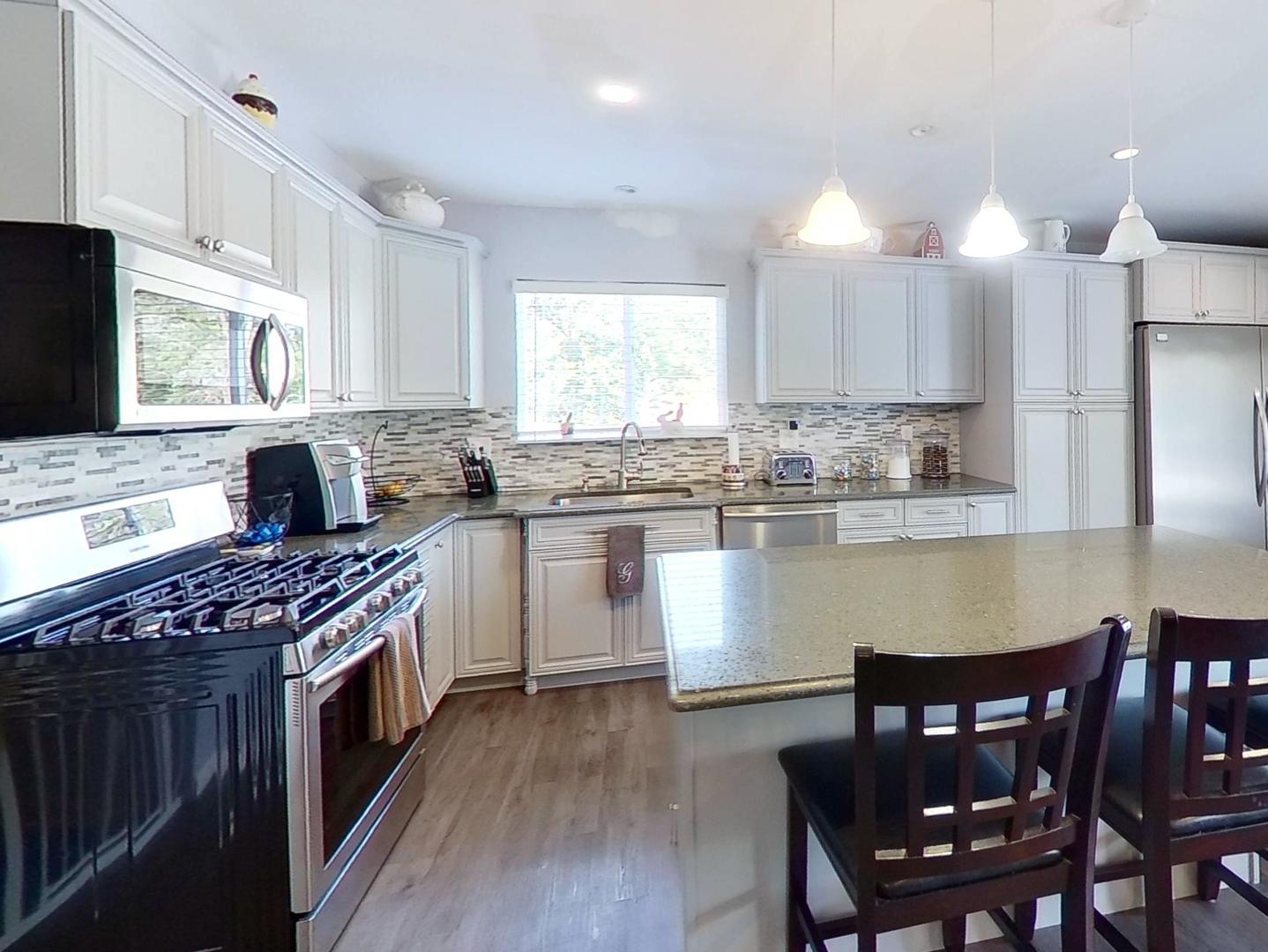 4708 Timberlane Road Crystal Lake, IL 60014 - Photo 17 of 27 Gallery Image 17