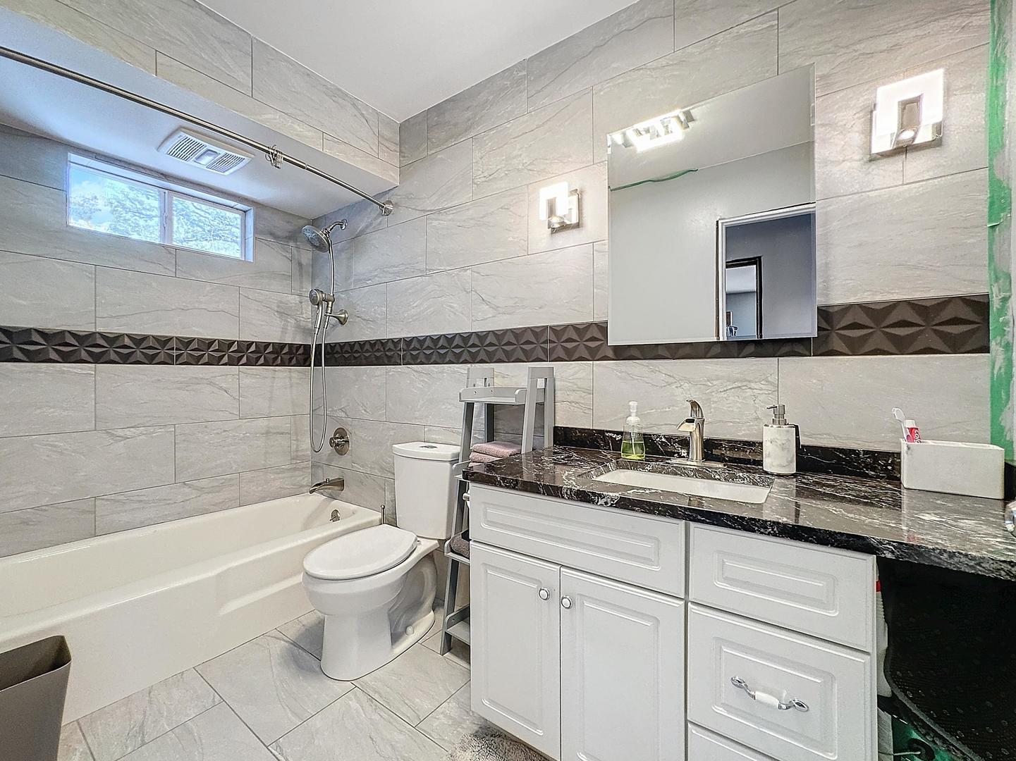 4708 Timberlane Road Crystal Lake, IL 60014 - Photo 26 of 27 Gallery Image 26