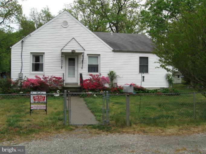 5811 Aley Road Temple Hills, MD 20748 - Photo 4 of 4 Beautiful yard