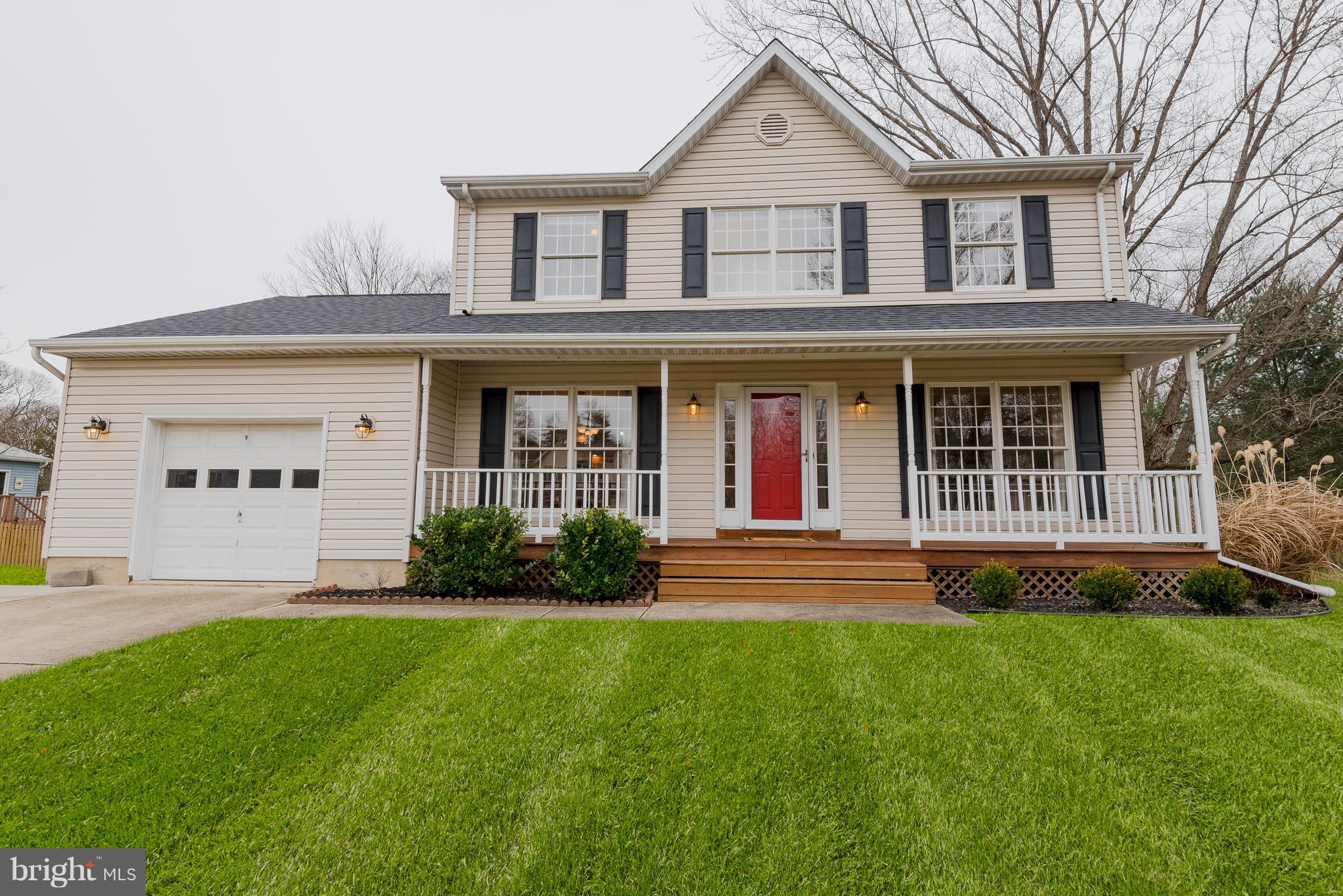 7891 Whites Cove Road Pasadena, MD 21122 - Photo 2 of 39 Oversized Garage