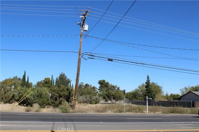 a view of a tennis court