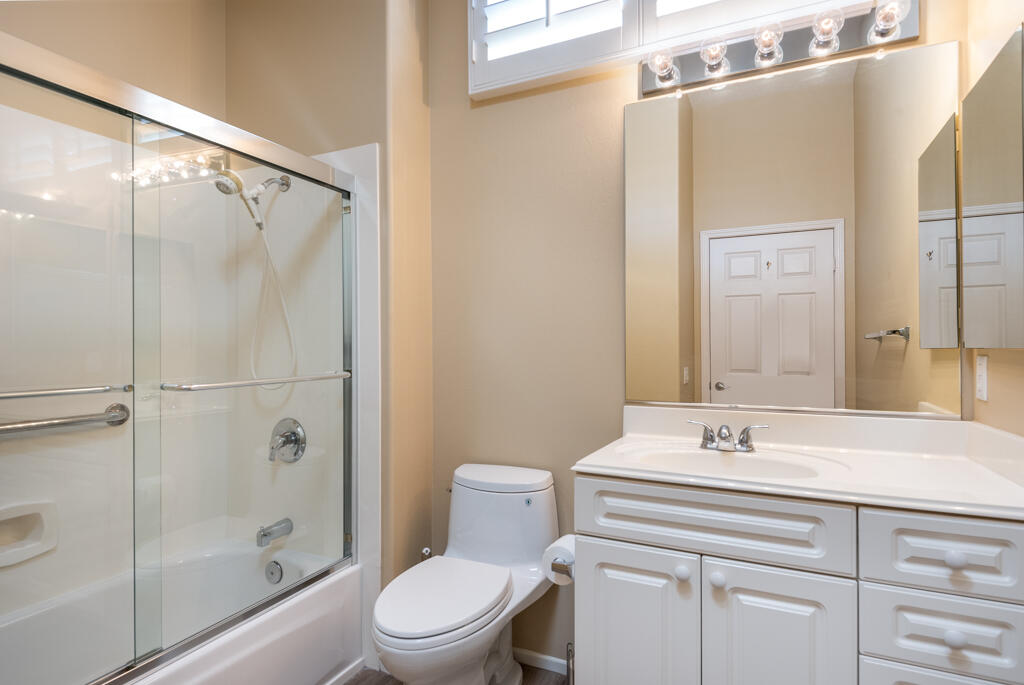 39507 Manorgate Road Palm Desert, CA 92211 - Photo 24 of 38 39507manorgaterd-lr-24