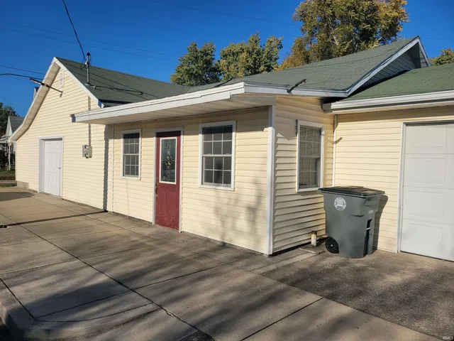 $145,900 | 1704 Indiana Avenue, Vincennes, IN 47591