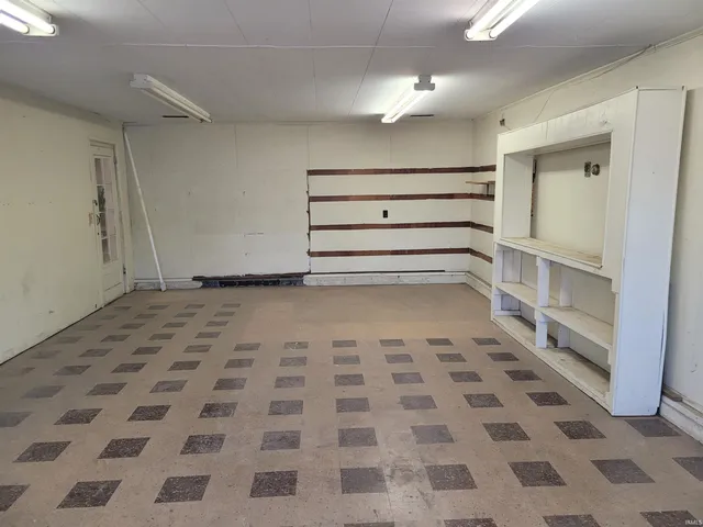 $152,900 | 1704 Indiana Avenue, Vincennes, IN 47591