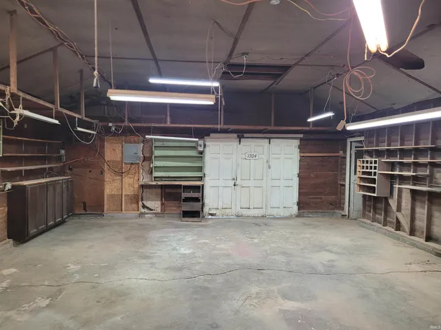 $152,900 | 1704 Indiana Avenue, Vincennes, IN 47591