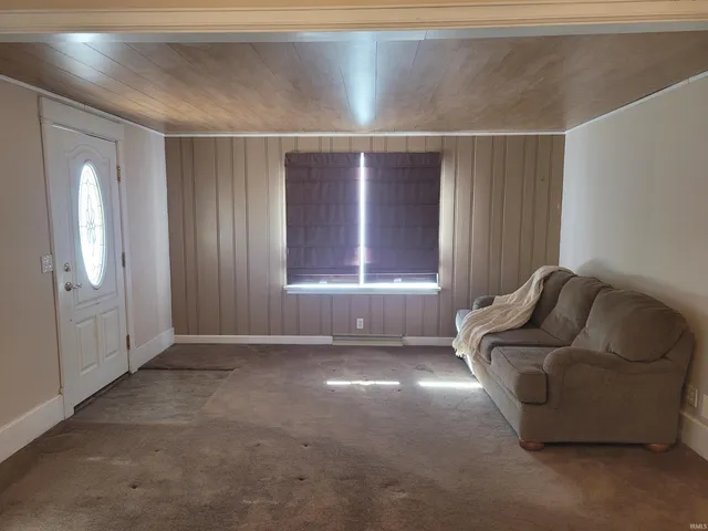 $152,900 | 1704 Indiana Avenue, Vincennes, IN 47591