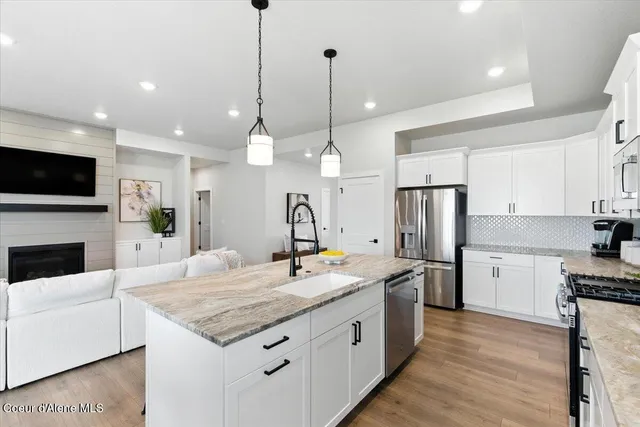 $645,000 | 7037 North Coeur Terre Boulevard, Coeur D'Alene, ID 83815