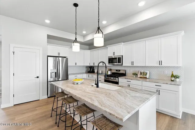 $645,000 | 7037 North Coeur Terre Boulevard, Coeur D'Alene, ID 83815