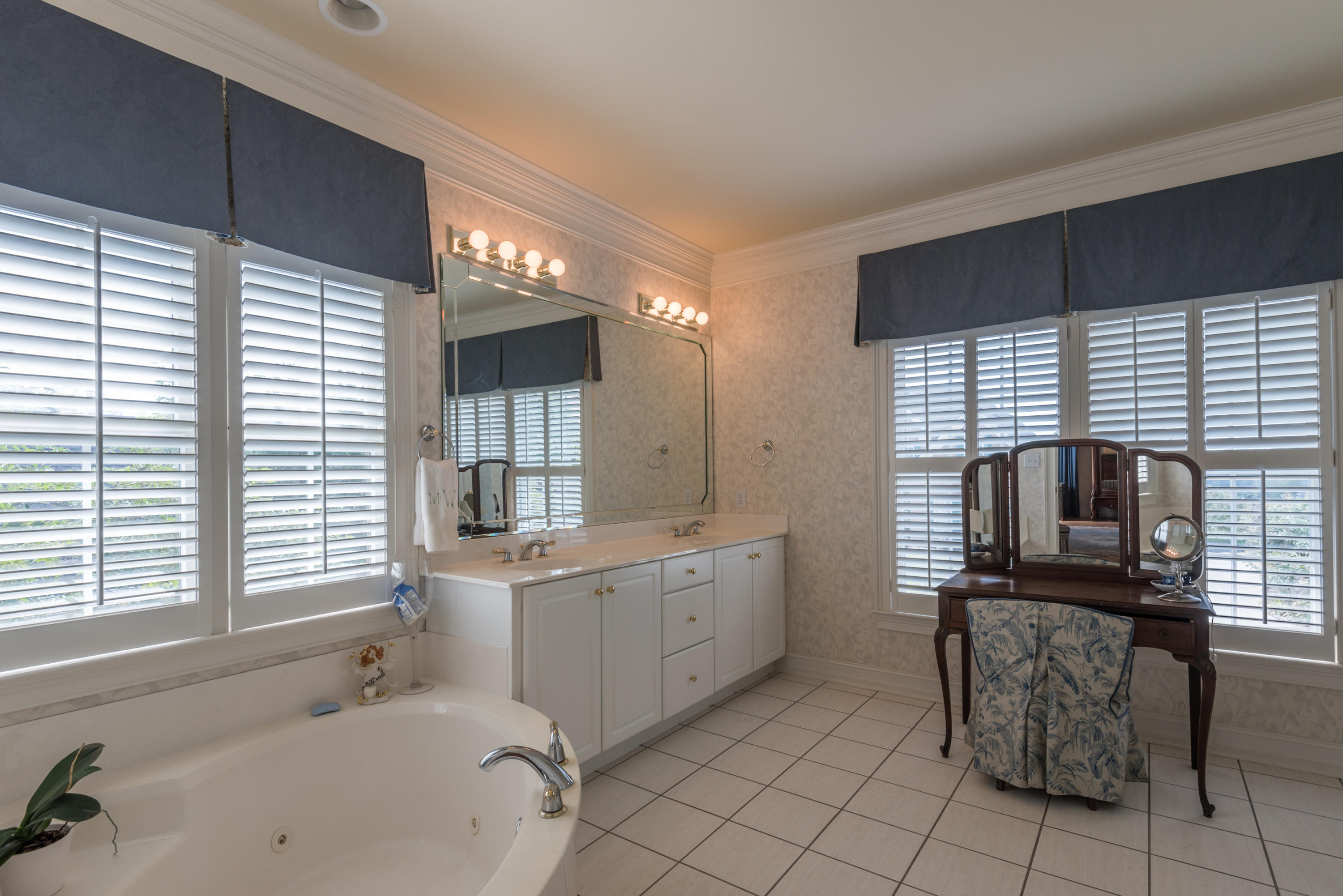14 Rockingham Road Oak Ridge, TN 37830 - Photo 19 of 35 14Rockingham-32