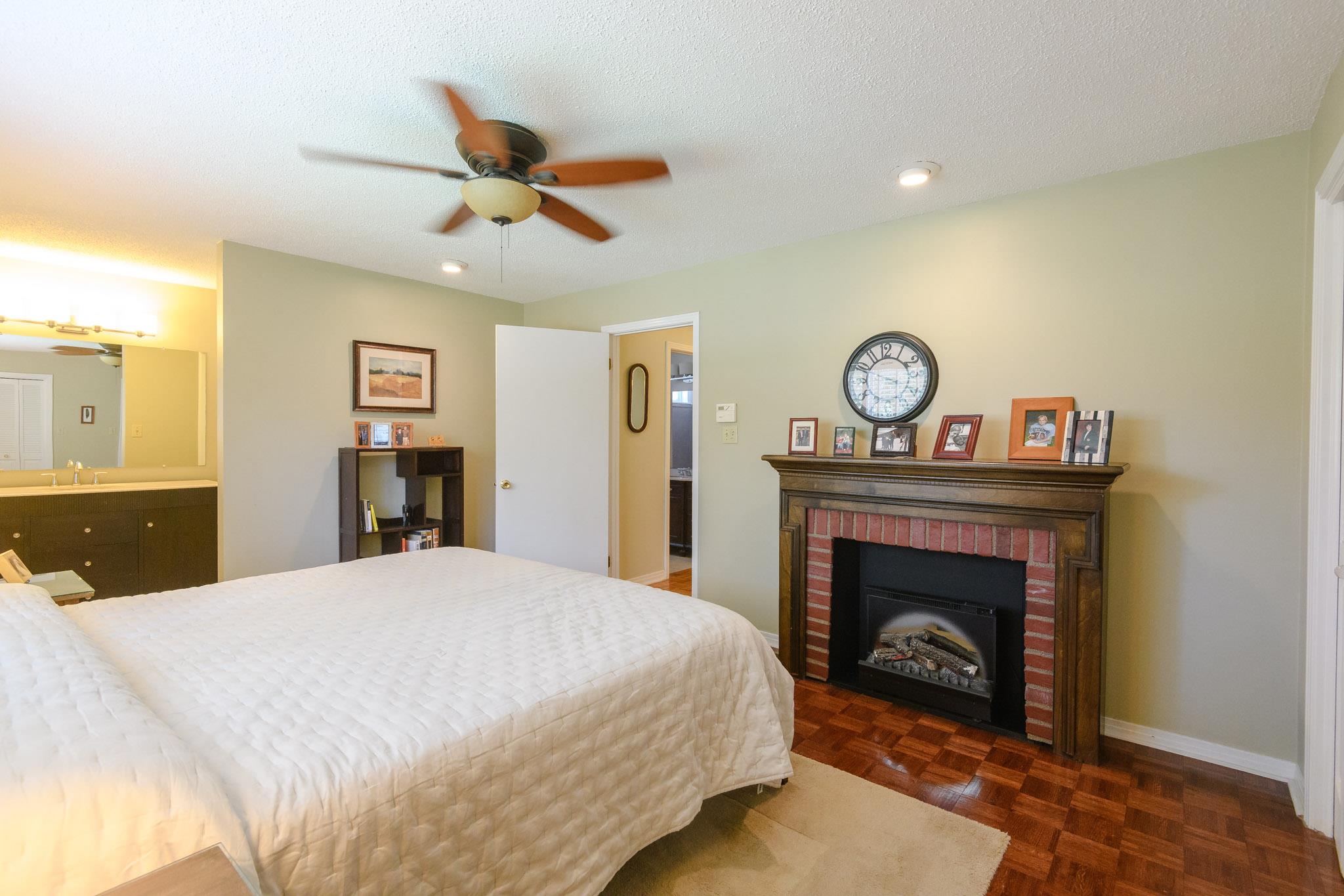 401 Lake Hills Road Tullahoma, TN 37388 - Photo 14 of 30 Hardwood flooring in the master