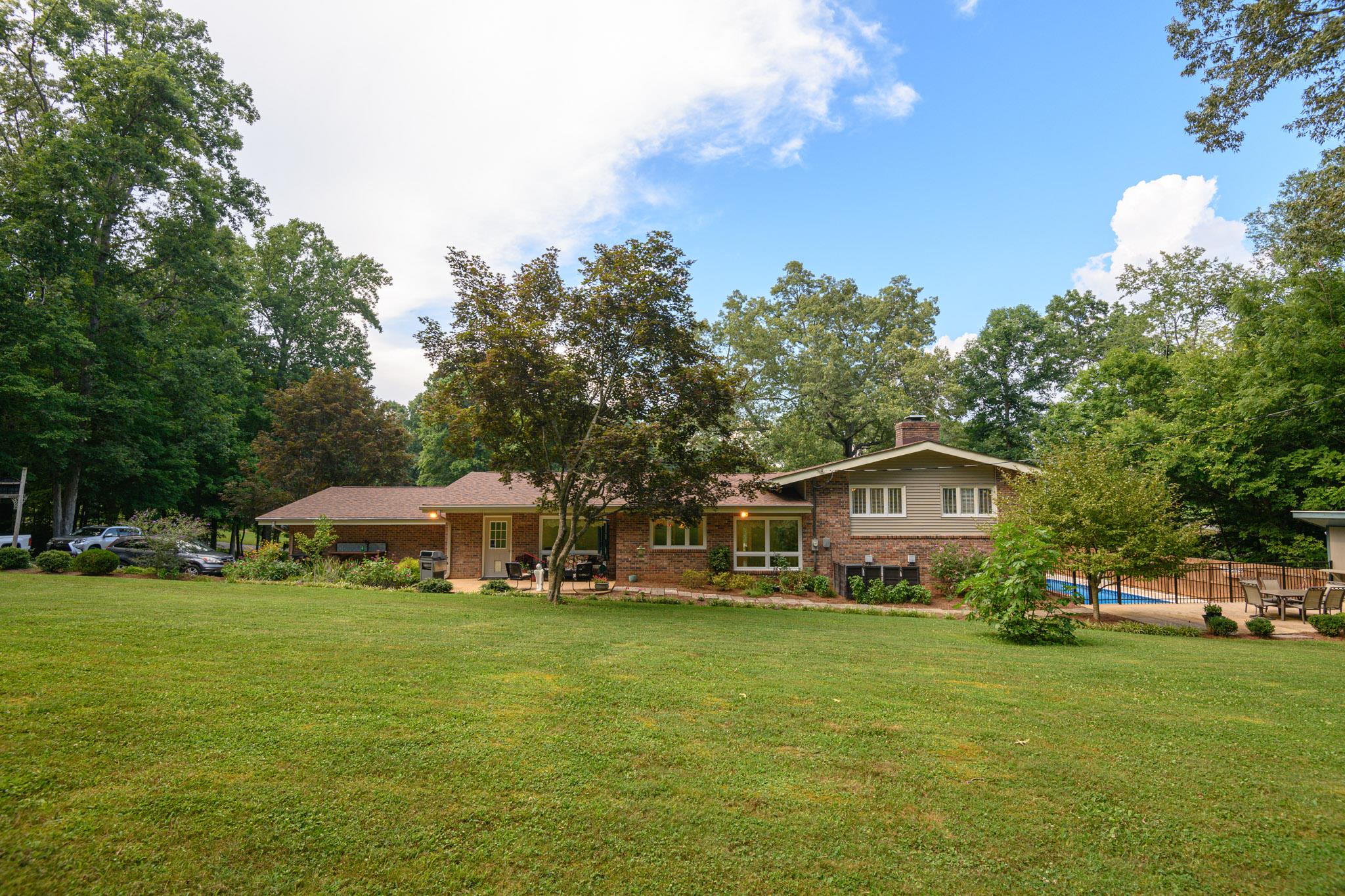 401 Lake Hills Road Tullahoma, TN 37388 - Photo 24 of 30 Patio area off of the back of the house