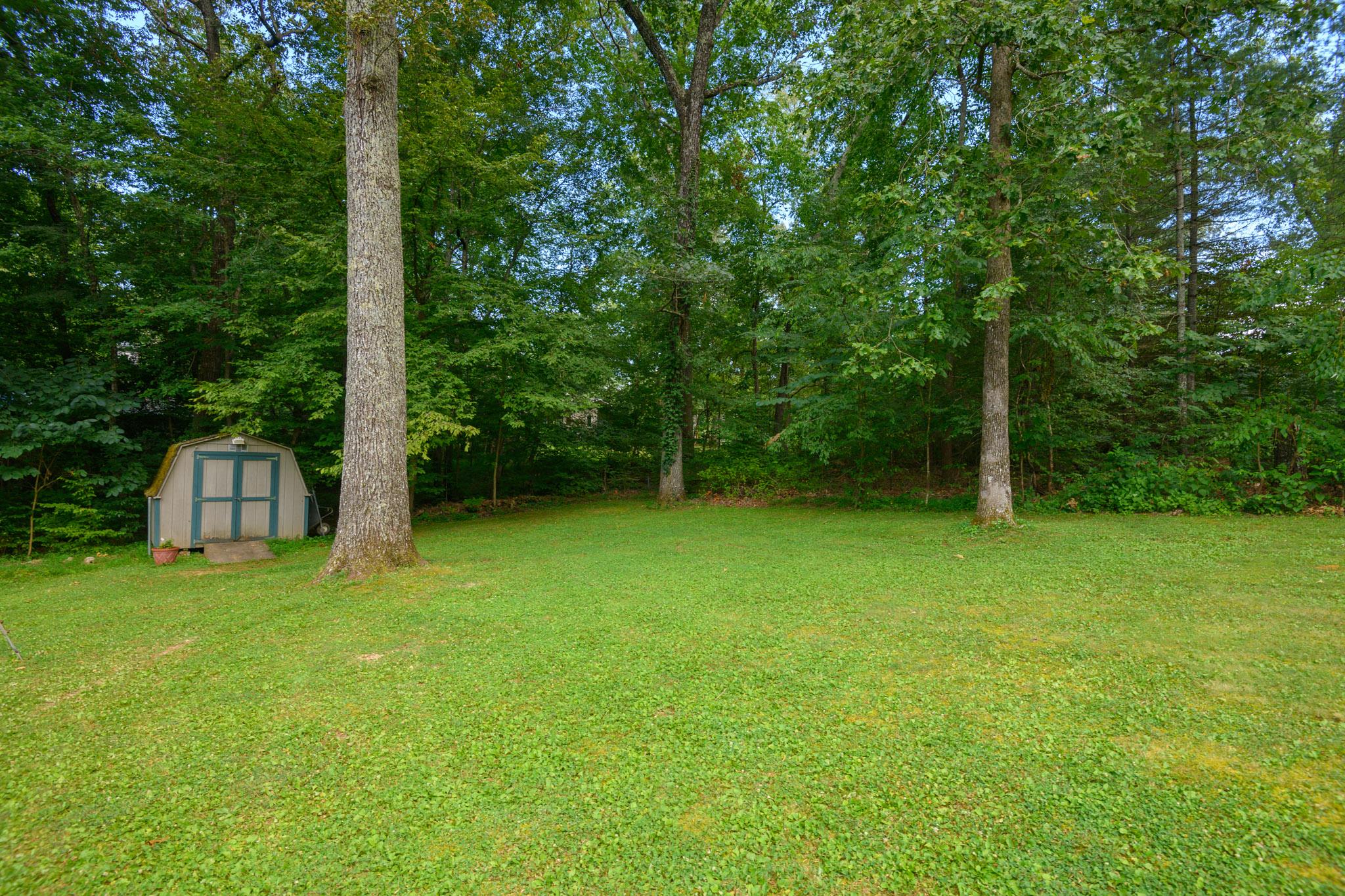401 Lake Hills Road Tullahoma, TN 37388 - Photo 25 of 30 Storage building