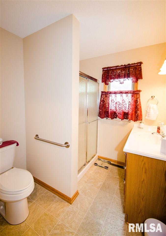 2017 3rd Street Moline, IL 61265 - Photo 6 of 15 Gallery Image 6