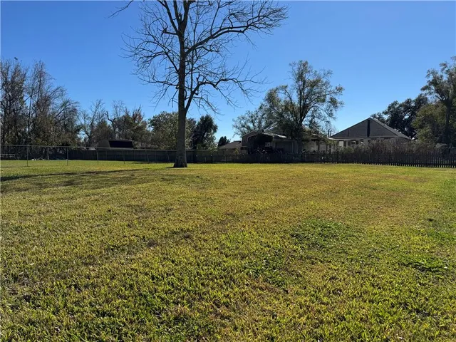 $80,000 | 64 North Kelly Lane, Westwego, LA 70094