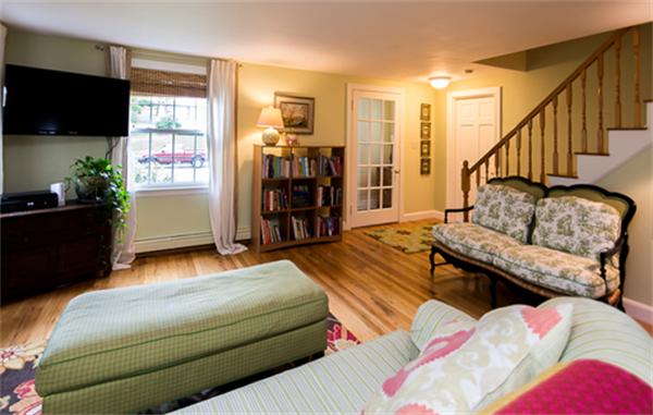 87 Higgins Road Framingham, MA 01701 - Photo 7 of 20 Gallery Image 7