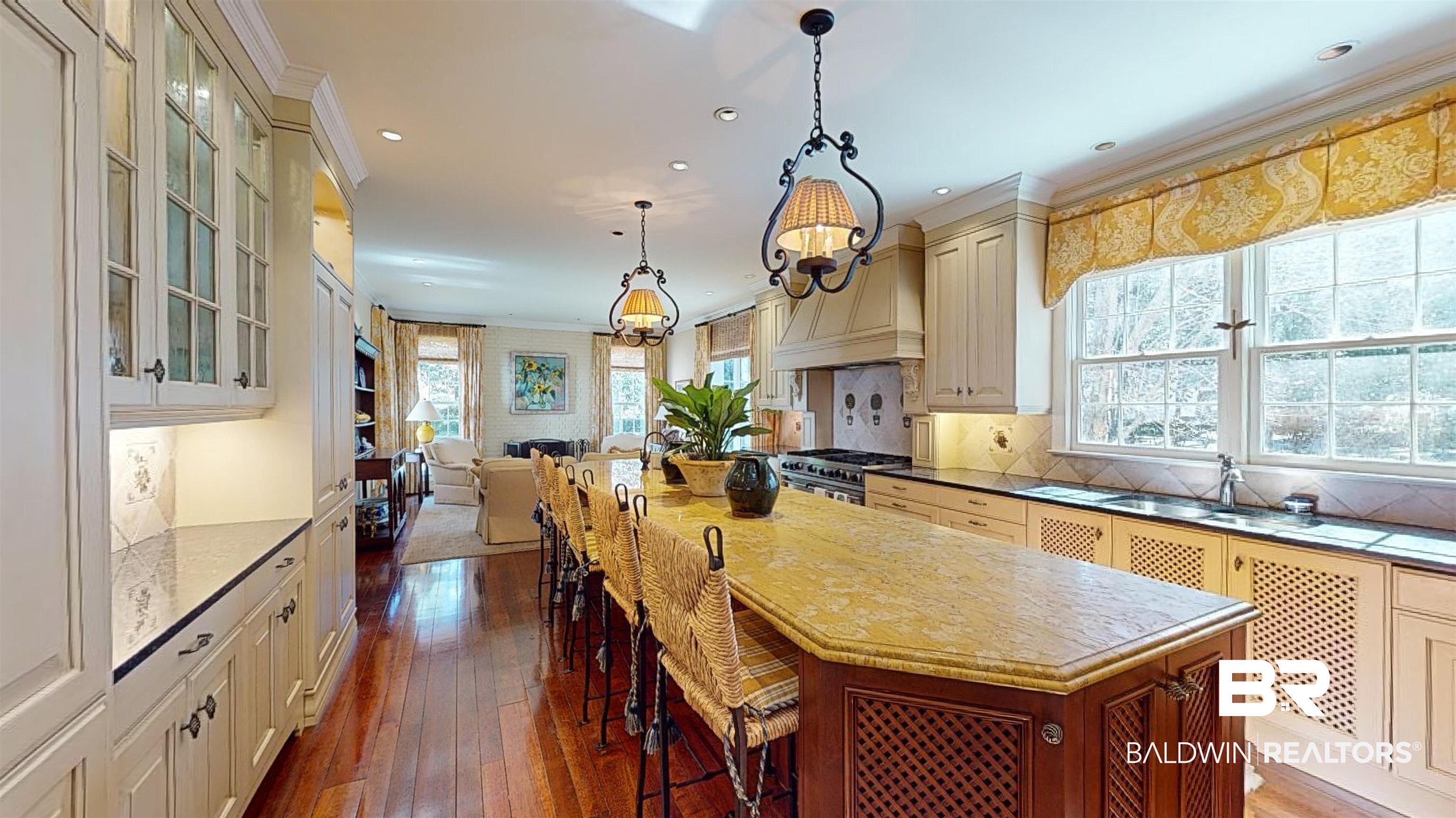 200 East Carmel Drive Mobile, AL 36608 - Photo 9 of 34