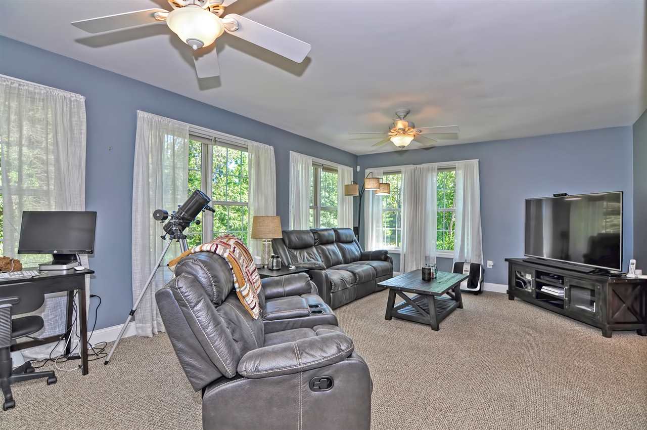 55 Lawrence Road Salem, NH 03079 - Photo 14 of 40 Gallery Image 14