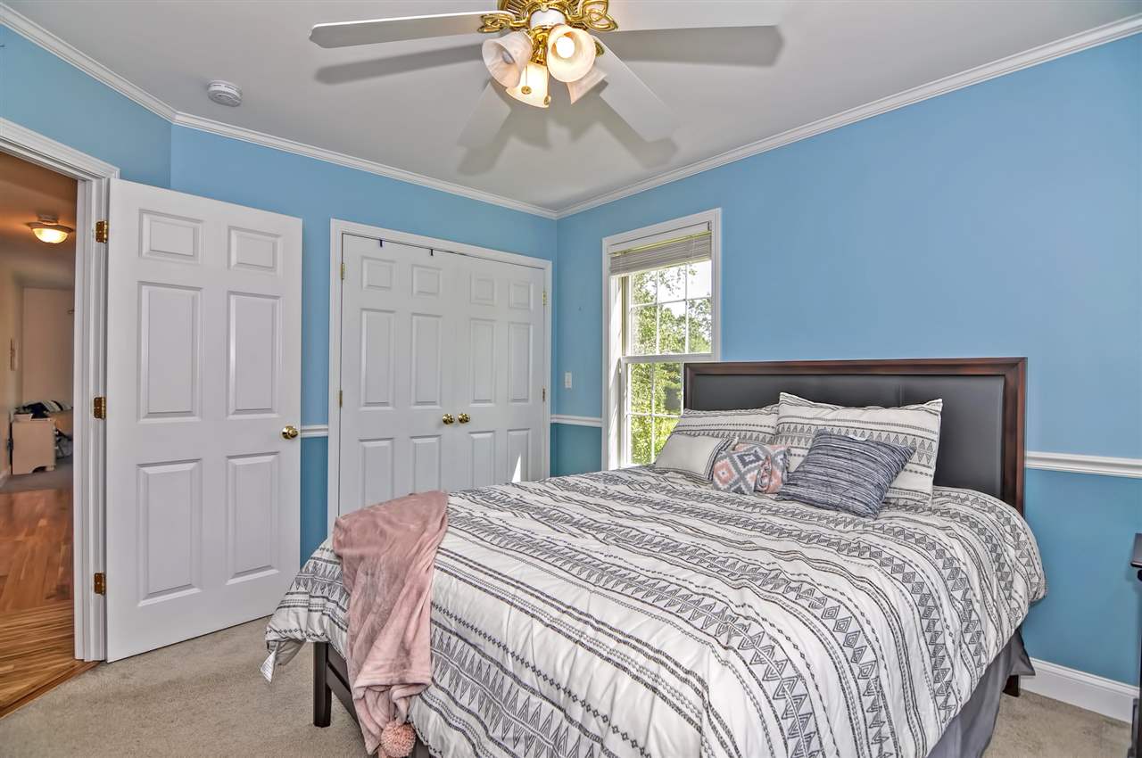 55 Lawrence Road Salem, NH 03079 - Photo 19 of 40 Gallery Image 19