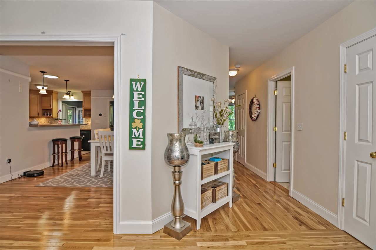 55 Lawrence Road Salem, NH 03079 - Photo 4 of 40 Gallery Image 4