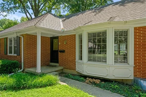 $585,000 | 4411 West 97th Street, Overland Park, KS 66207