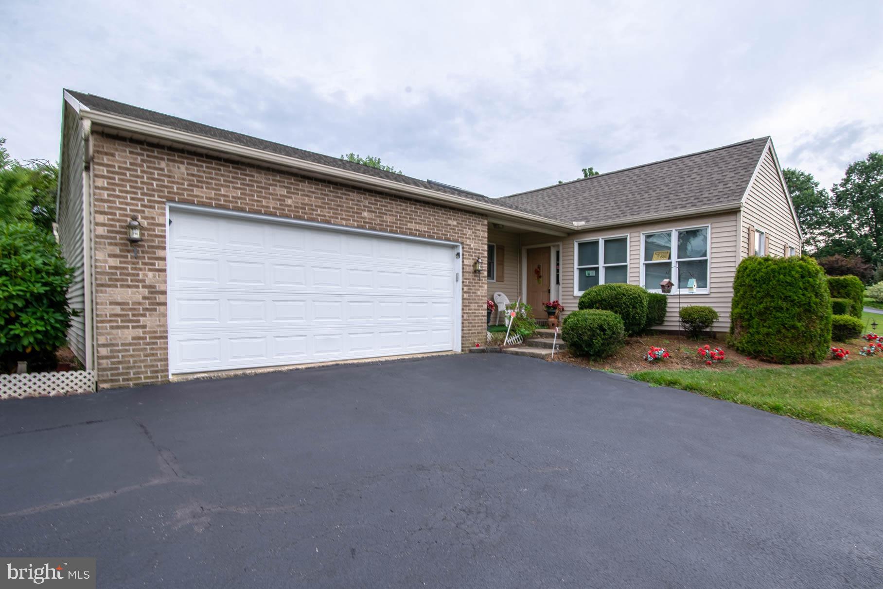 2998 East Prospect Road York, PA 17402 - Photo 2 of 42 Gallery Image 2