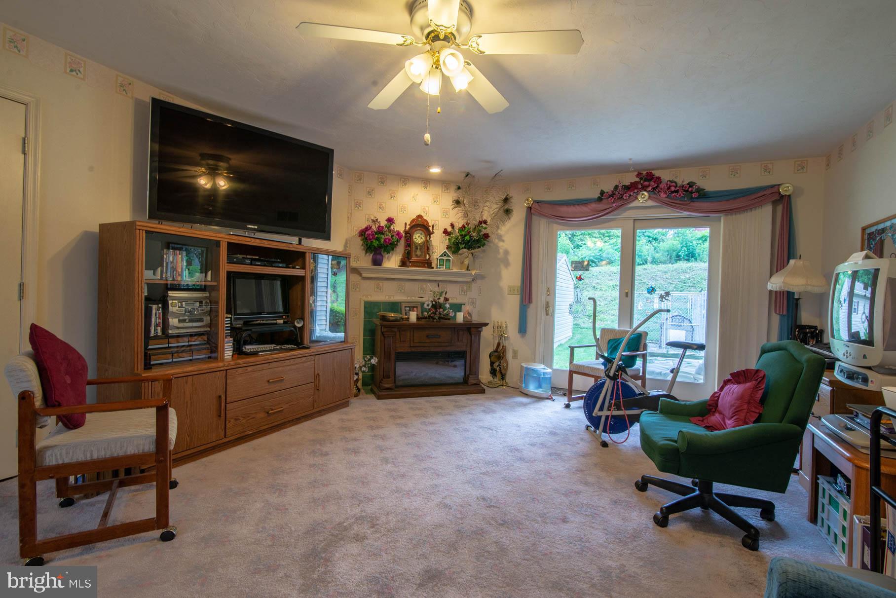 2998 East Prospect Road York, PA 17402 - Photo 11 of 42 Gallery Image 11