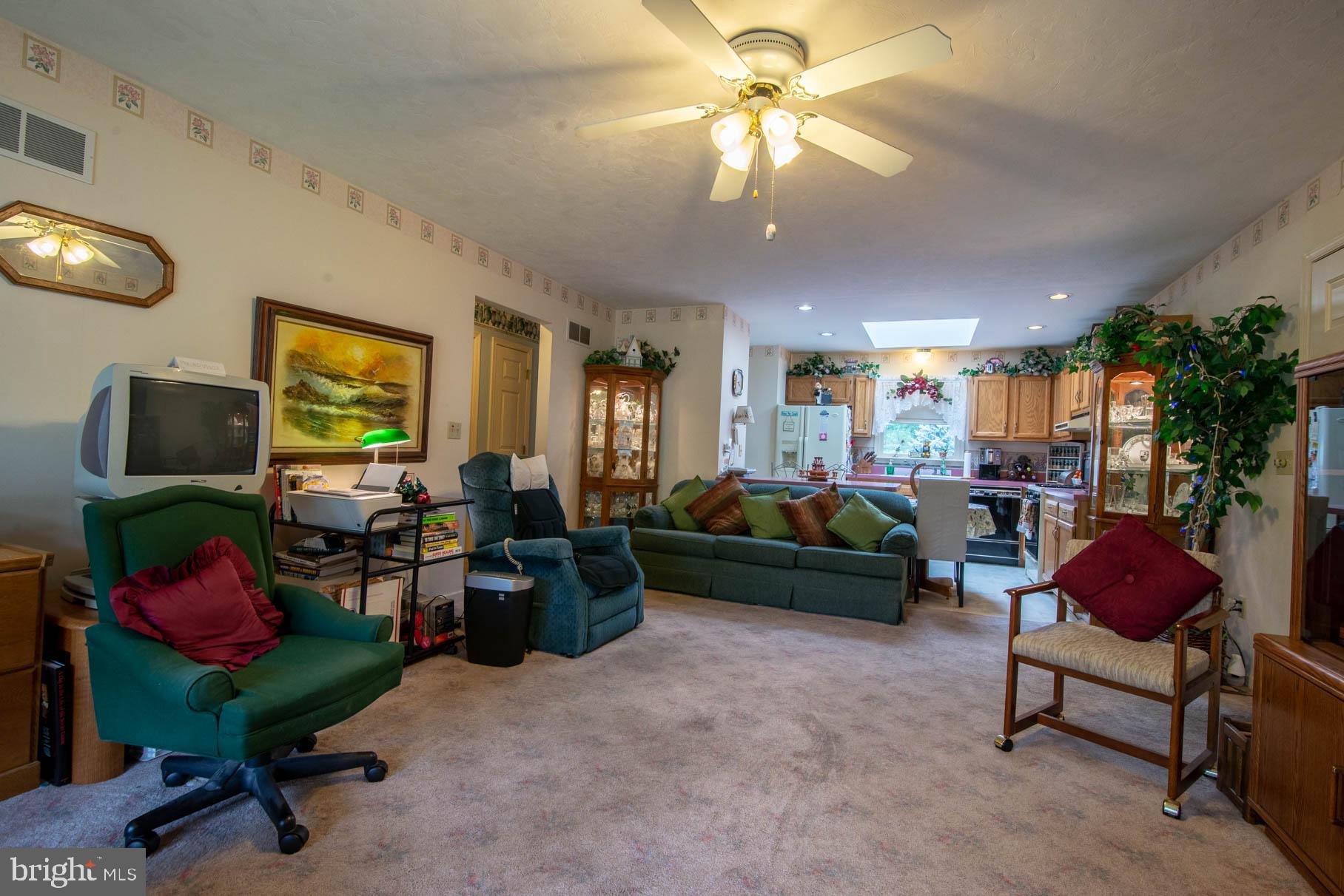 2998 East Prospect Road York, PA 17402 - Photo 13 of 42 Gallery Image 13