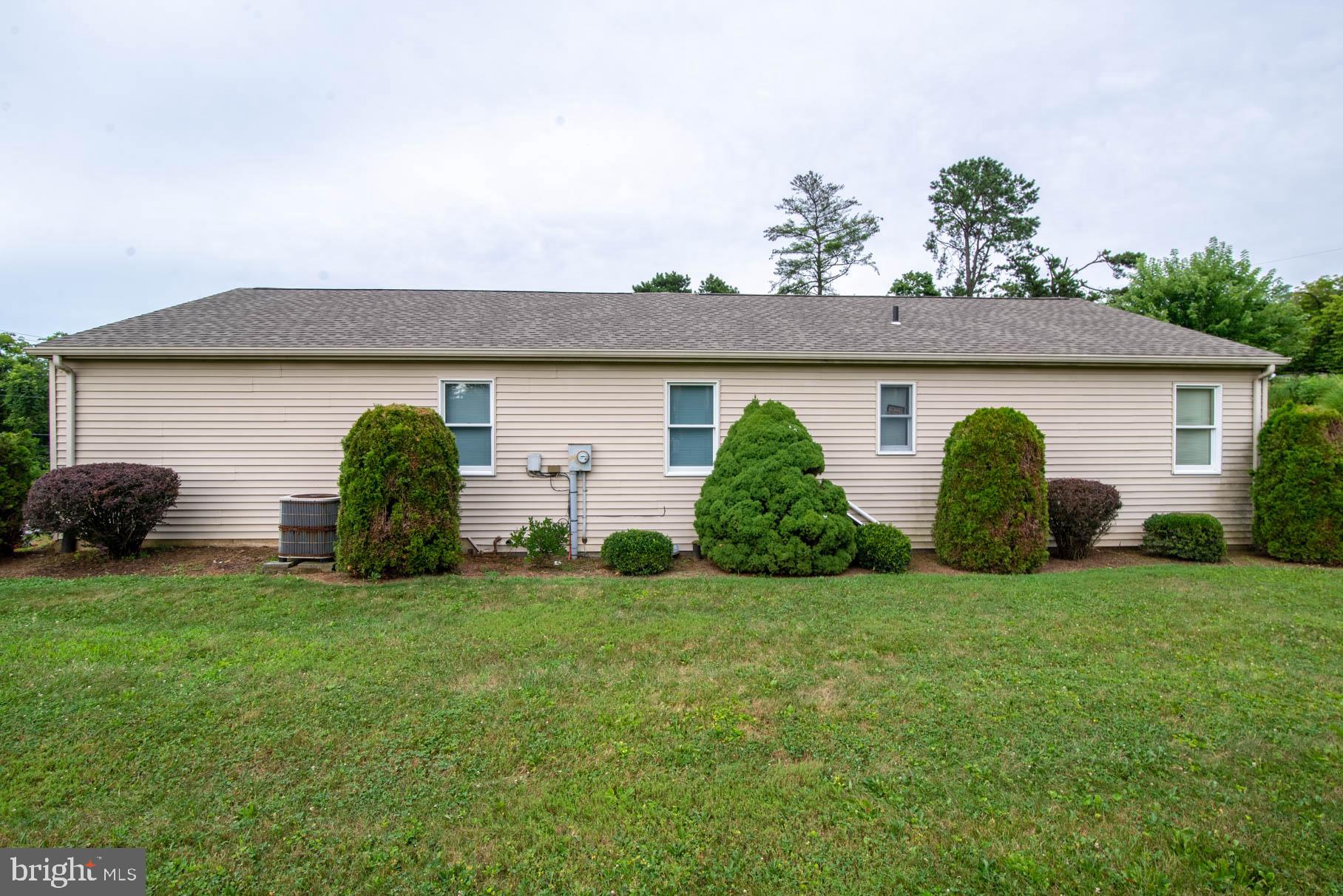 2998 East Prospect Road York, PA 17402 - Photo 4 of 42 Gallery Image 4