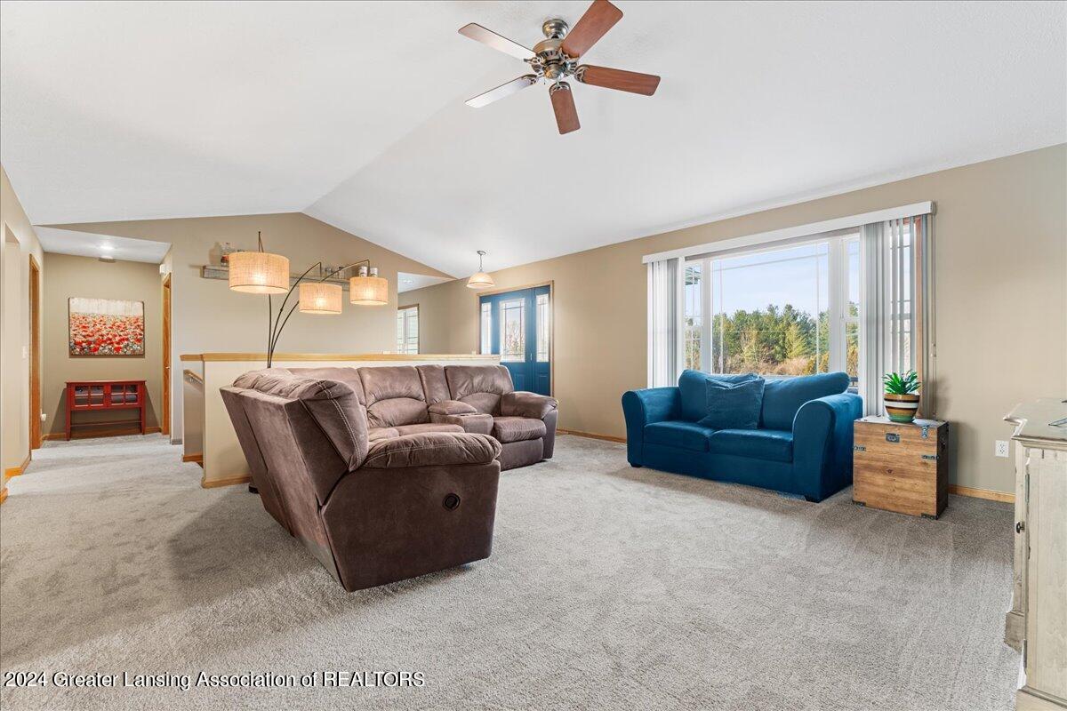 7601 West Jason Road St. Johns, MI 48879 - Photo 11 of 49 14-Media Jett-36