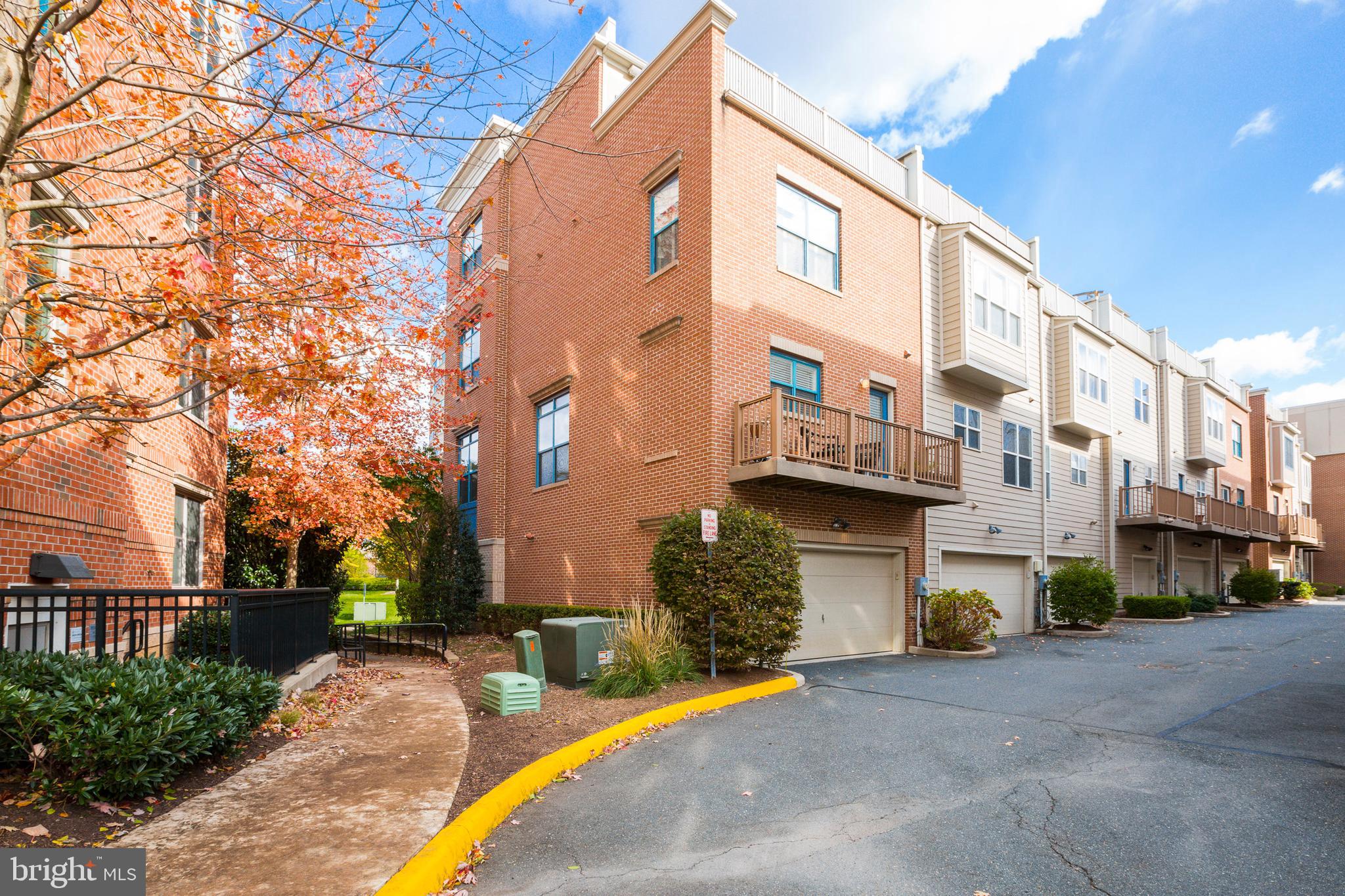 4169 Legato Road Fairfax, VA 22033 - Photo 22 of 23 Pull Right In