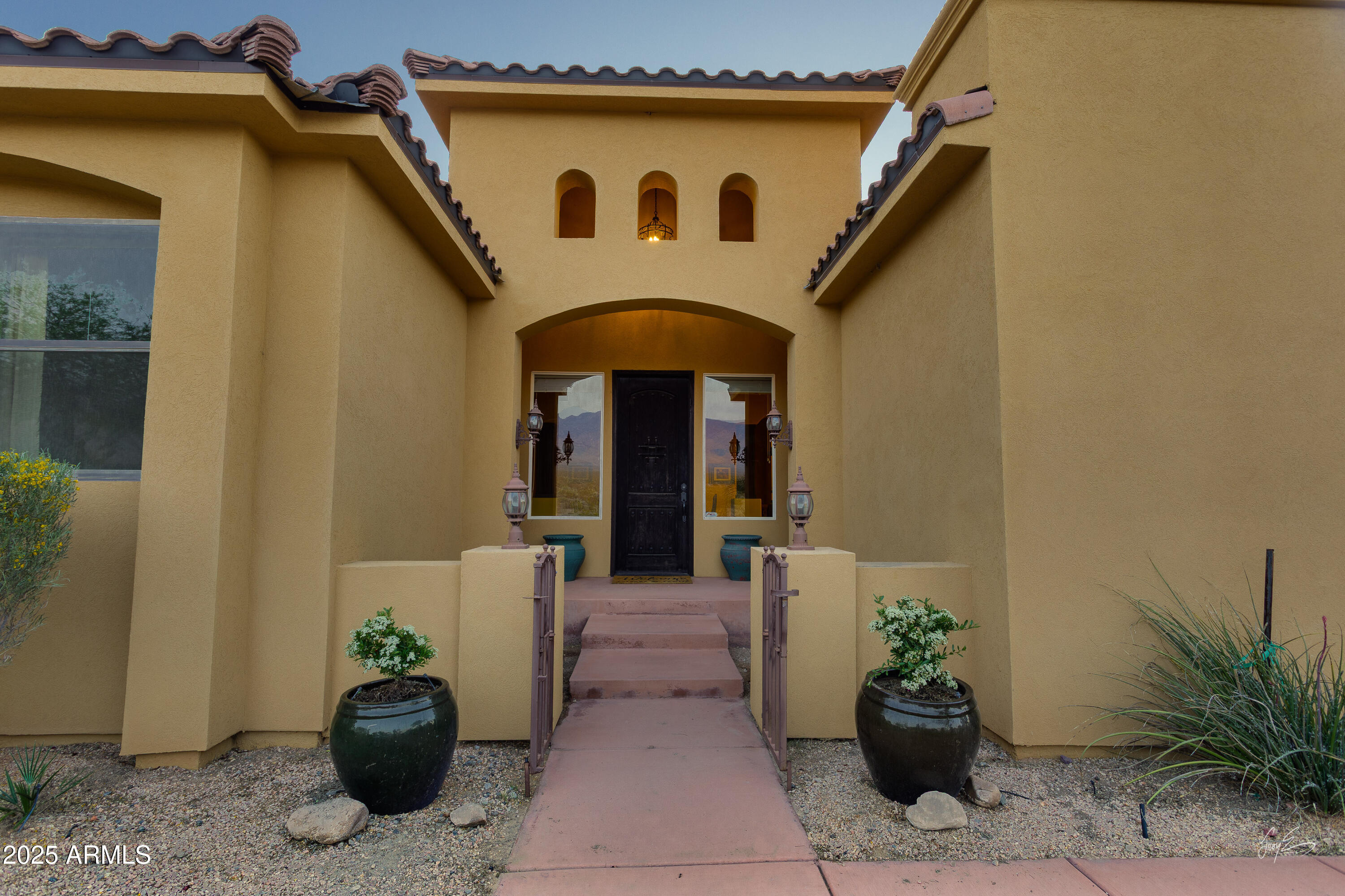 2601 South Frehner Road Littlefield, AZ 86432 - Photo 24 of 32 a front view of a house with plants