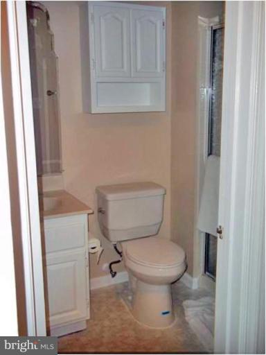 127 Environs Road Sterling, VA 20165 - Photo 8 of 10 Bath #2