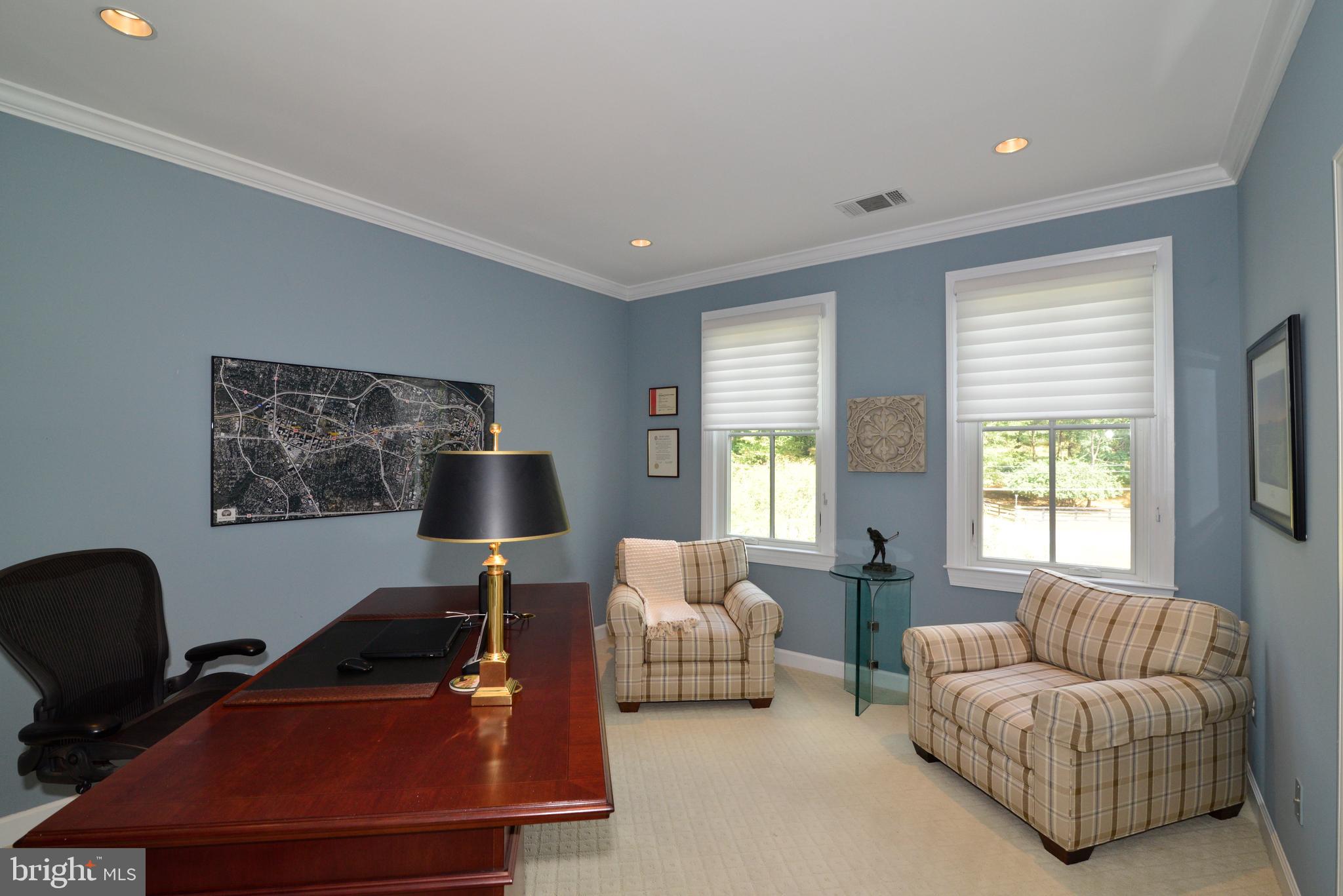 10507 Wickens Road Vienna, VA 22181 - Photo 35 of 59 Upper Level Bedroom #3 with Custom Built-Ins.
