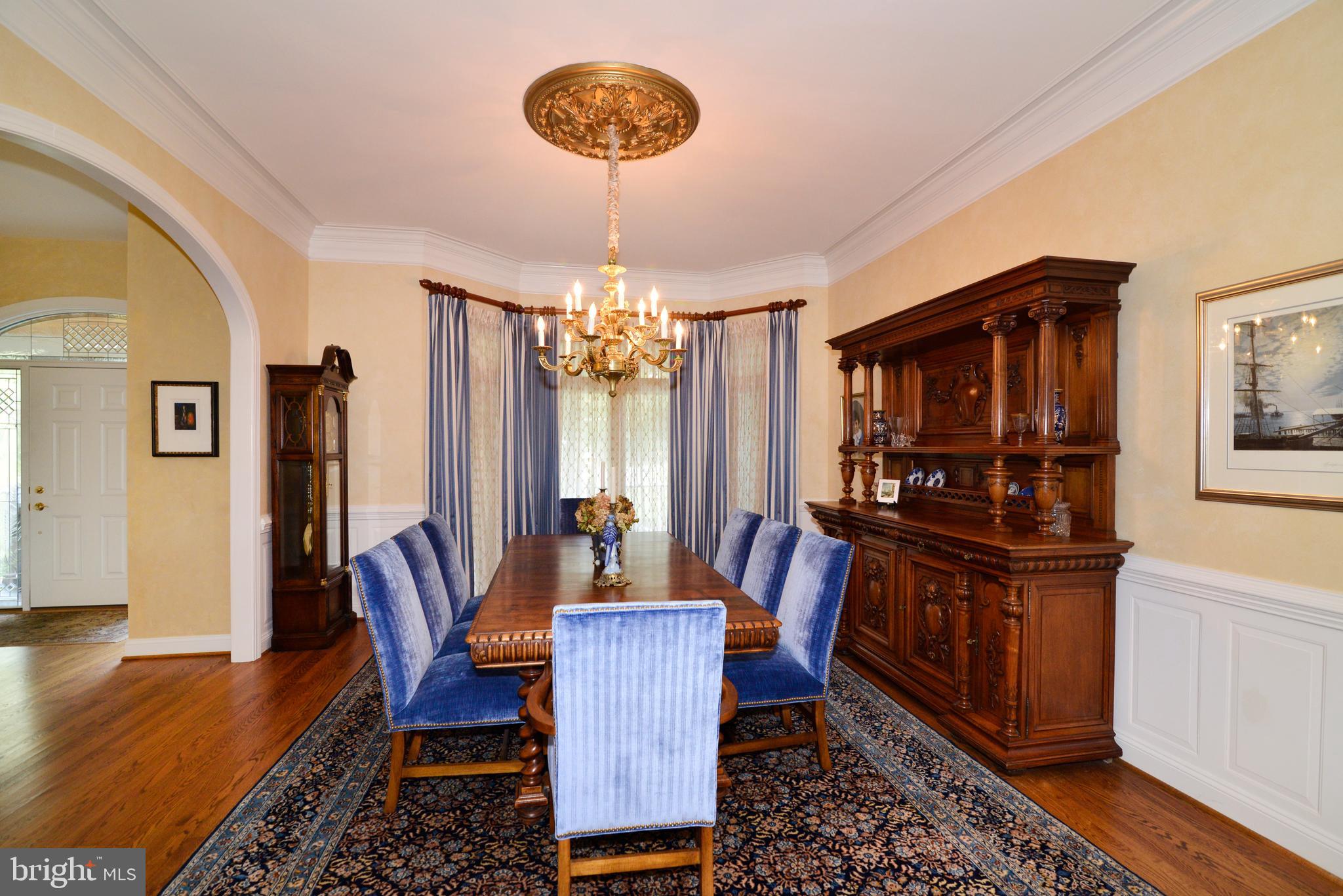 10507 Wickens Road Vienna, VA 22181 - Photo 9 of 59 Dining Room.