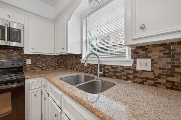 $2,575 | 17614 Telegraph Creek Drive, Spring, TX 77379