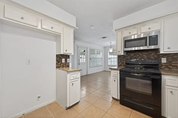 $2,575 | 17614 Telegraph Creek Drive, Spring, TX 77379