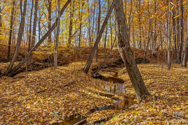 $599,900 | 2417 Cranberry Creek Court, Ravenna, MI 49451