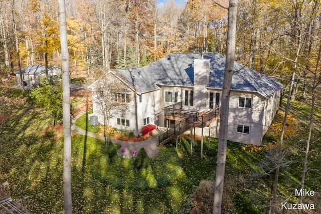 $599,900 | 2417 Cranberry Creek Court, Ravenna, MI 49451