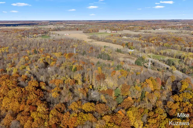 $599,900 | 2417 Cranberry Creek Court, Ravenna, MI 49451