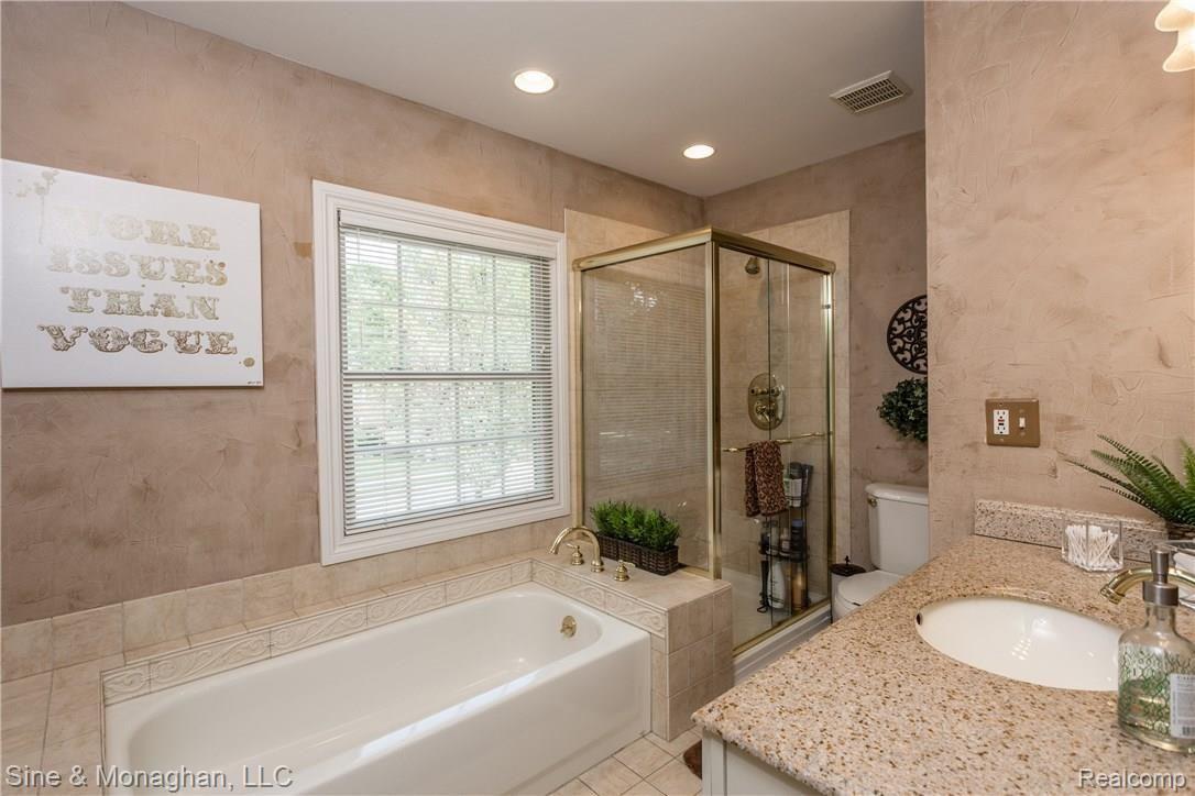 1691 Severn Road Grosse Pointe, MI 48236 - Photo 32 of 41 34.jpg