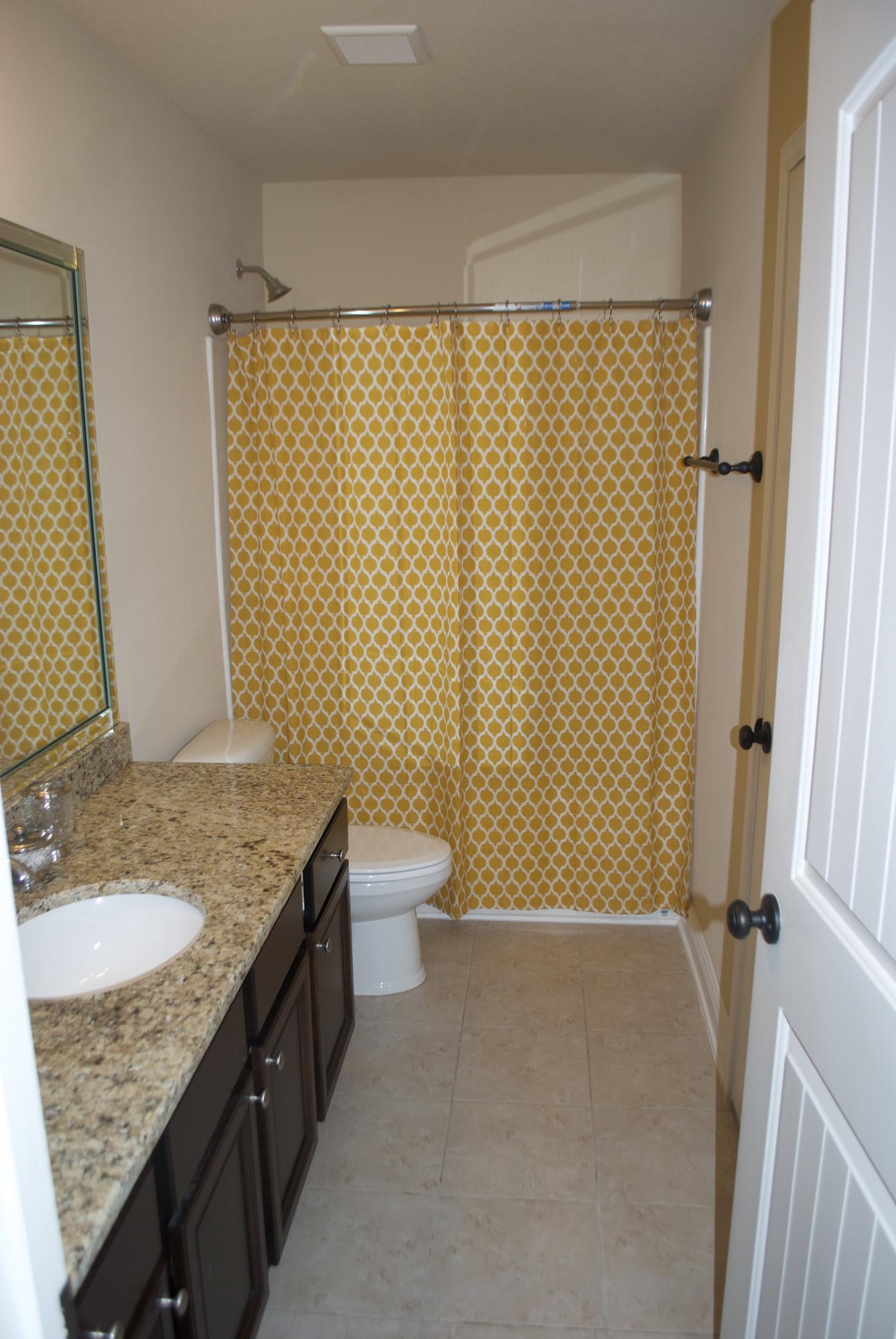66 Secret Street Freeport, FL 32439 - Photo 10 of 14 bathroom (2)