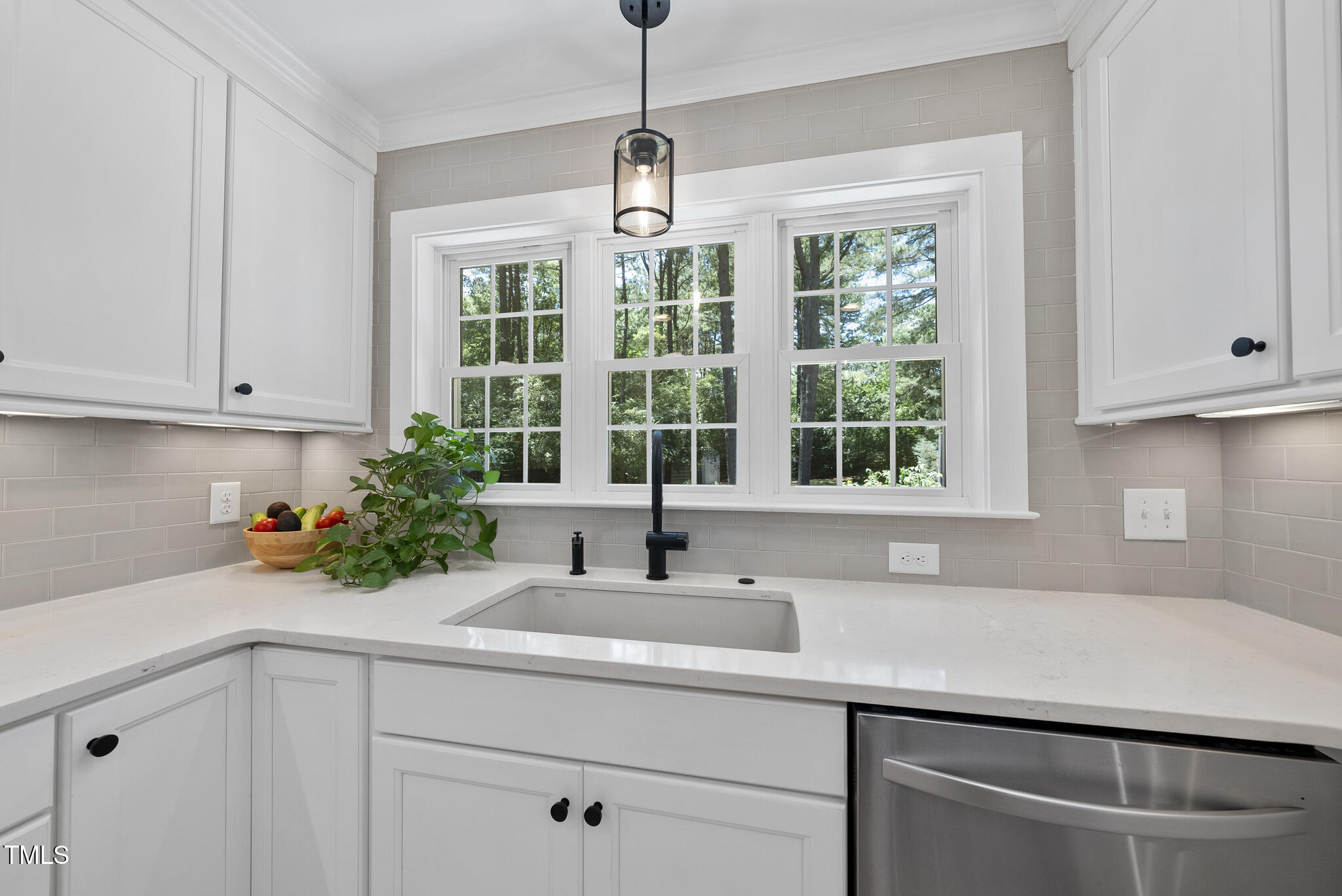 2704 Farnborough Road Raleigh, NC 27613 - Photo 15 of 39 DSC05481