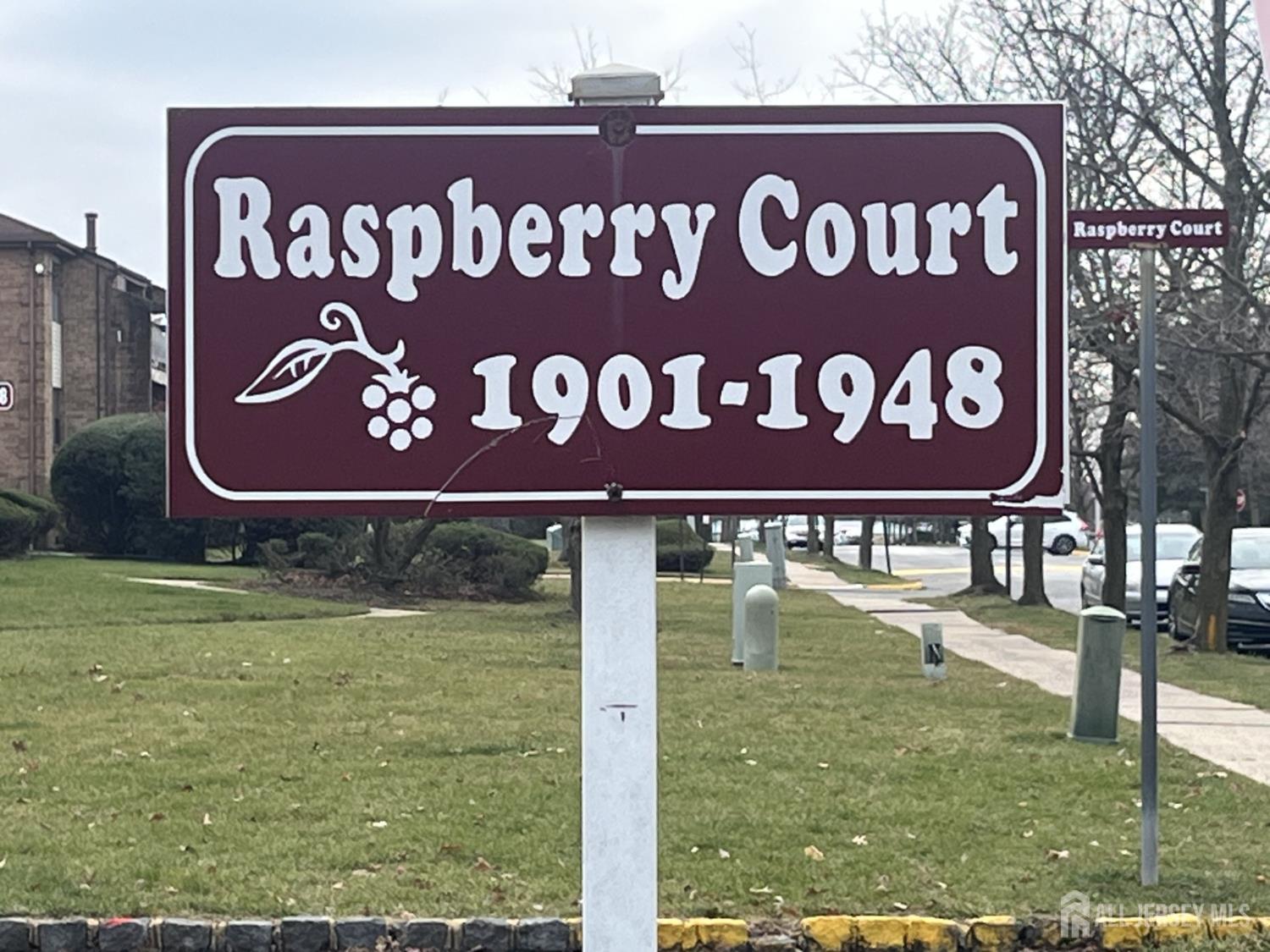 1947 Raspberry Court Edison, NJ 08817 - Photo 2 of 14