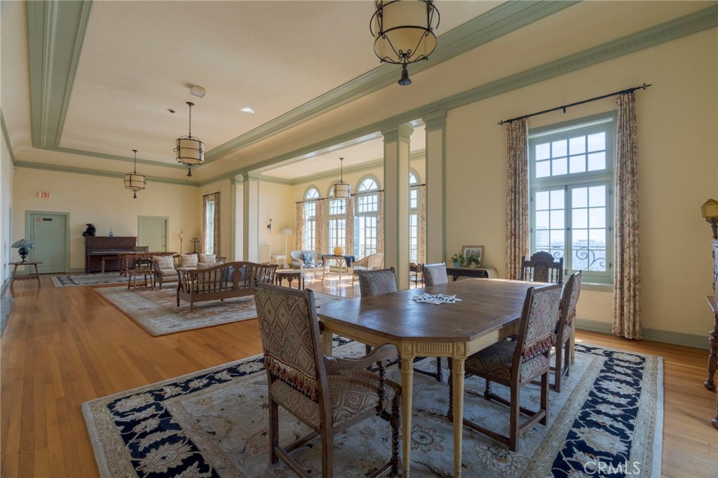 315 West 3rd Street, Unit 710 Long Beach, CA 90802 - Photo 13 of 14 a view of a dining room with furniture