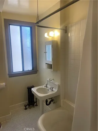 $299,000 | 315 West 3rd Street, Unit 710, Long Beach, CA 90802
